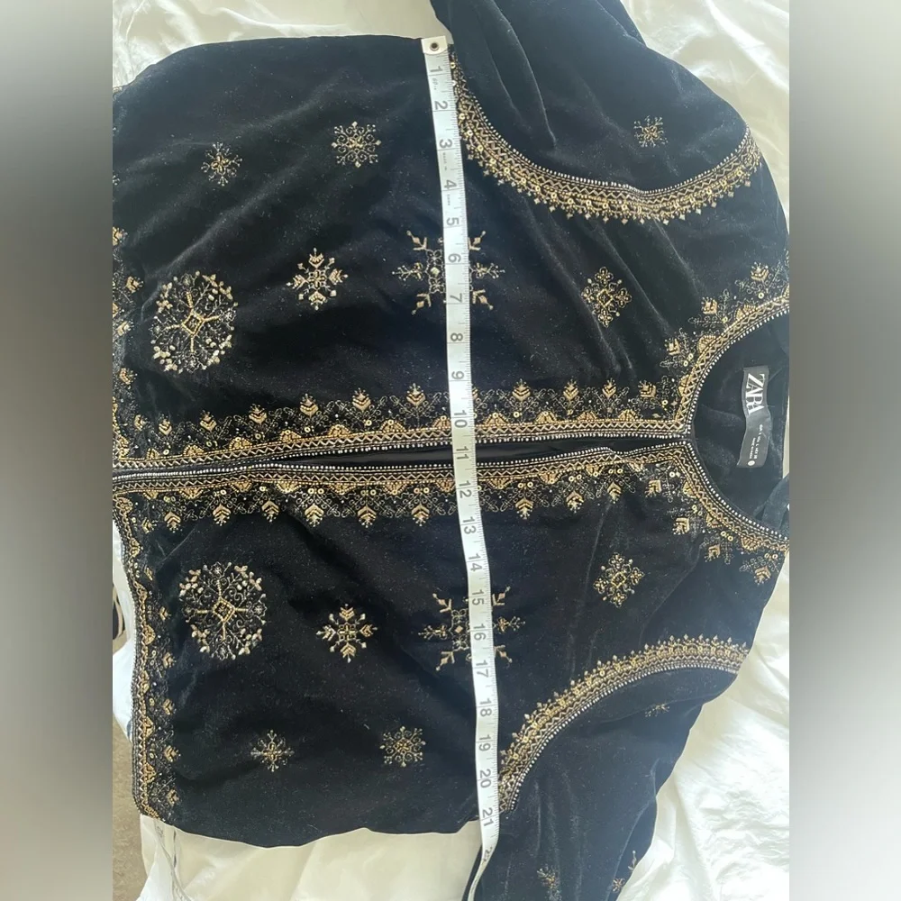 Zara Black Velvet Blazer with Gold Embellishments - Picture 4 of 7